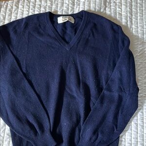 Men's Navy V-Neck cashmere Sweater